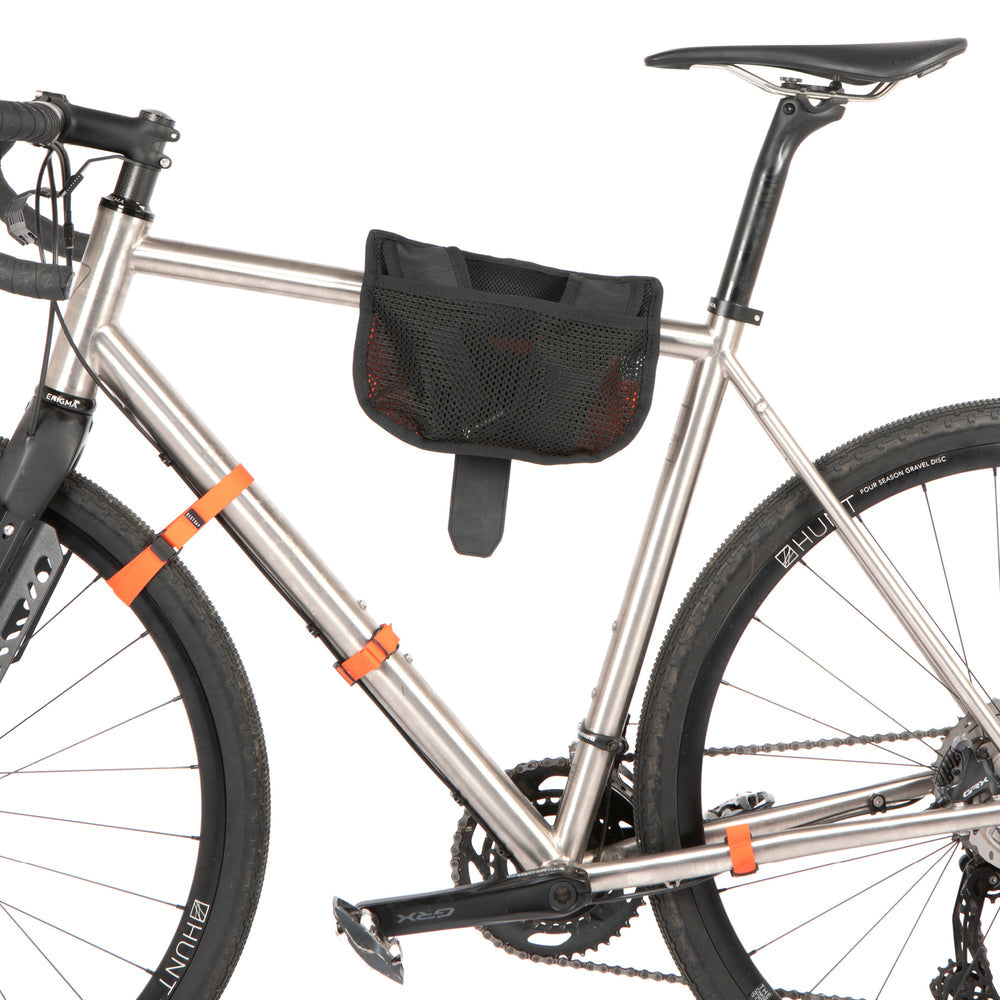 Restrap Hike A Bike Harness - valjaat pyörän kantamiseen