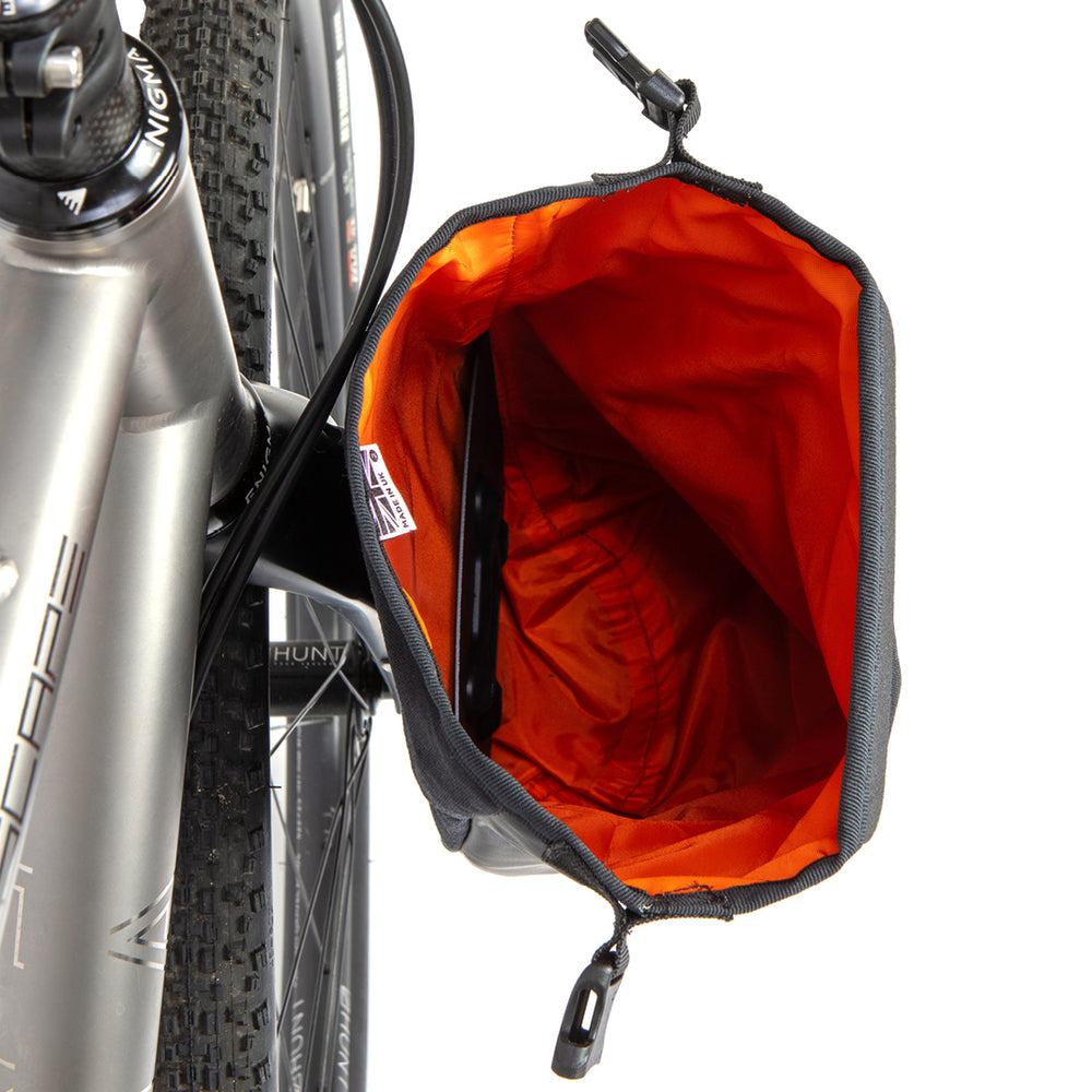 Restrap Switch Pannier - haarukkalaukku pikakiinnityksellä
