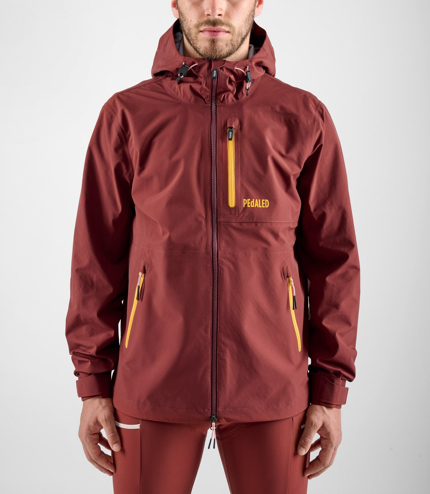 PEDALED ODYSSEY Shell Jacket Mörkröd - vattentät cykeljacka