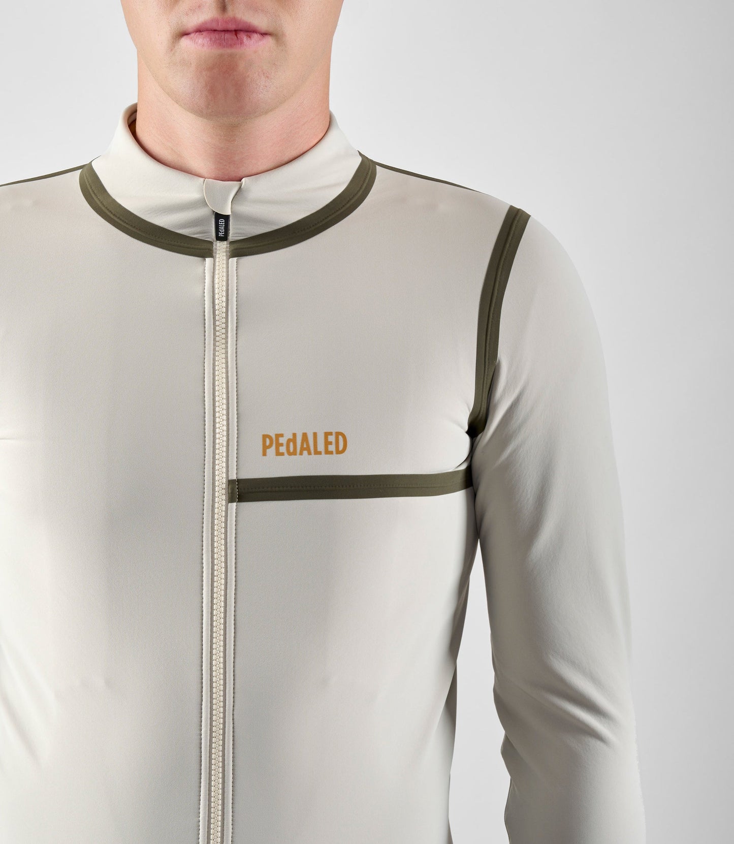 PEdALED ODYSSEY Waterproof Thermo Jacket Off White - vuorellinen sadetakki pyöräilyyn
