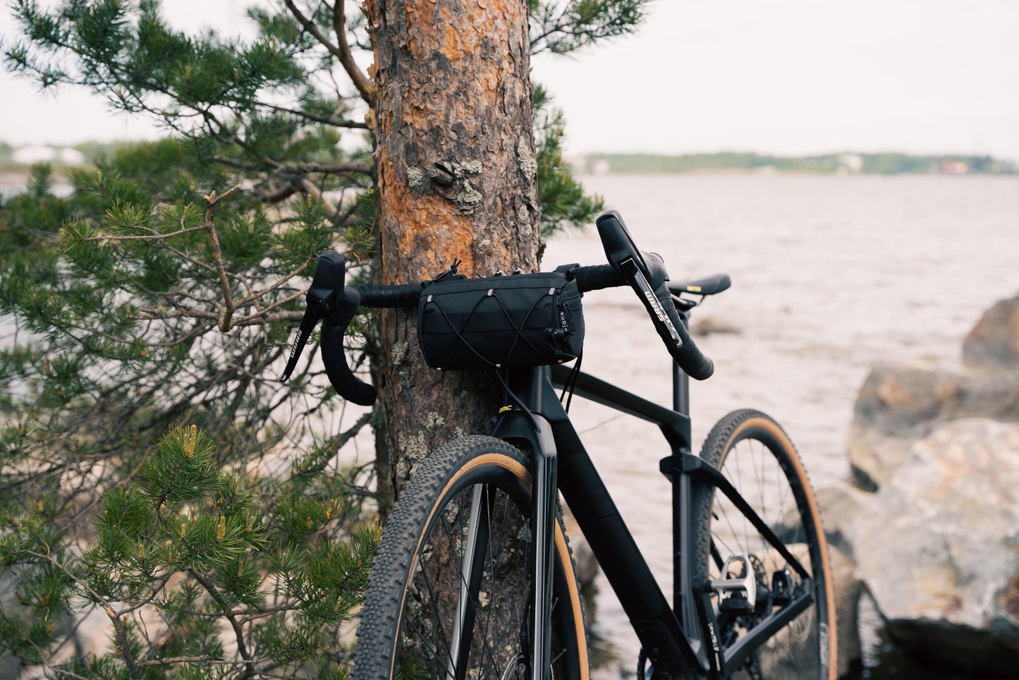 Styrväska - The Adventurer, Raven Black - Styrväska 1,5 L