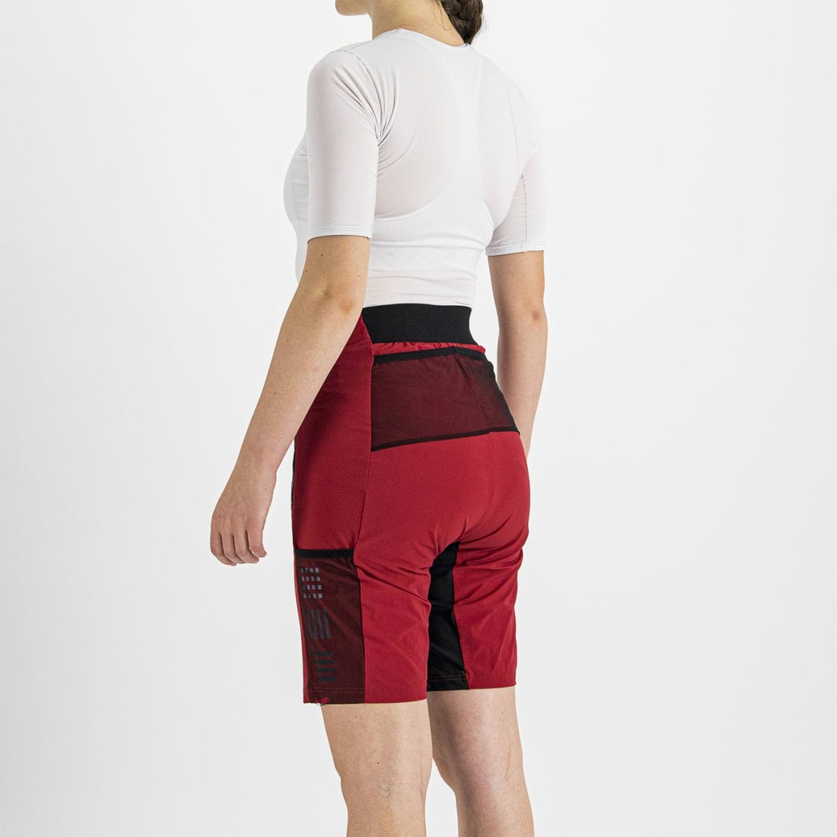 Sportful Supergiara W Overshorts - joustavat pyöräilyshortsit naisille