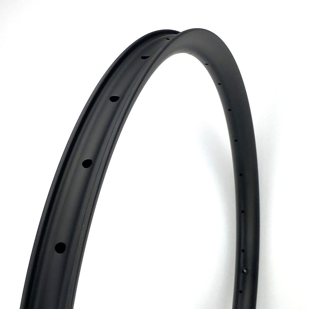 NXT29XD39 29" 39mm leveä DH hiilikuitukehä