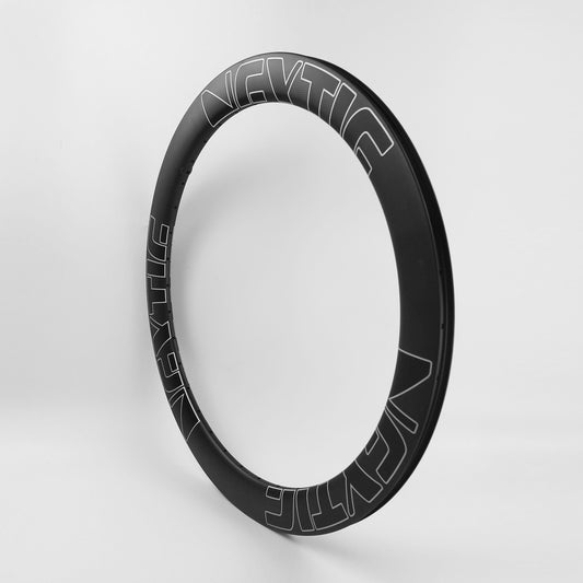 NXT60CX 700C" 60mm korkea vannejarru Clincher tubeless.
