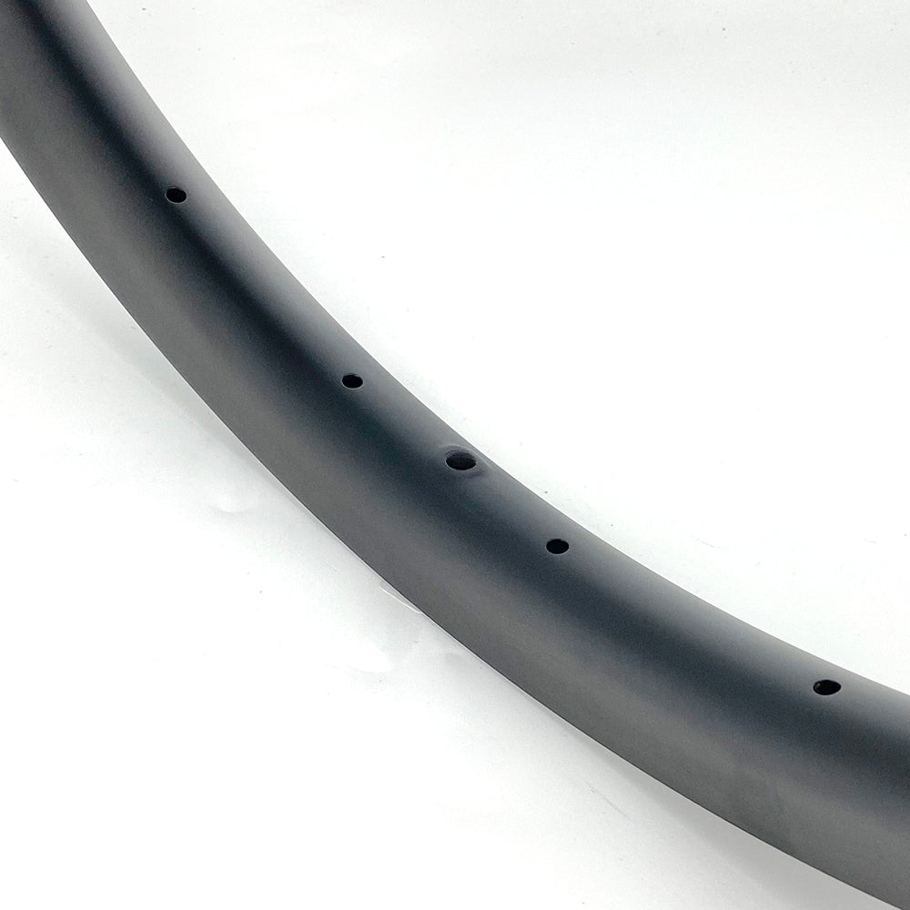 NXT27XD39 27,5" 39mm leveä hiilikuitukehä Hookless DH 32H