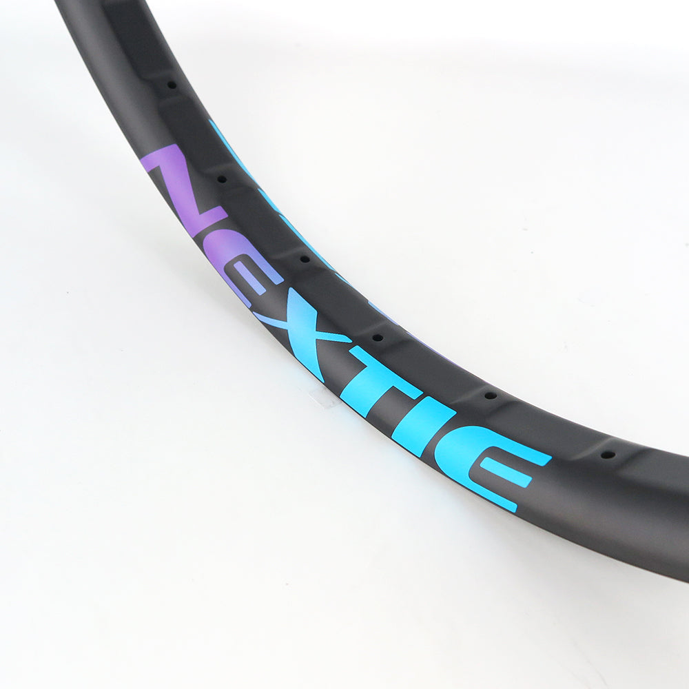 NXT27CD42 Crocodile 27.5" +size 42mm 32H hiilikuitukehä