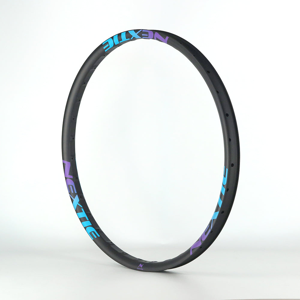 NXT27CD42 Crocodile 27.5" +size 42mm 32H hiilikuitukehä