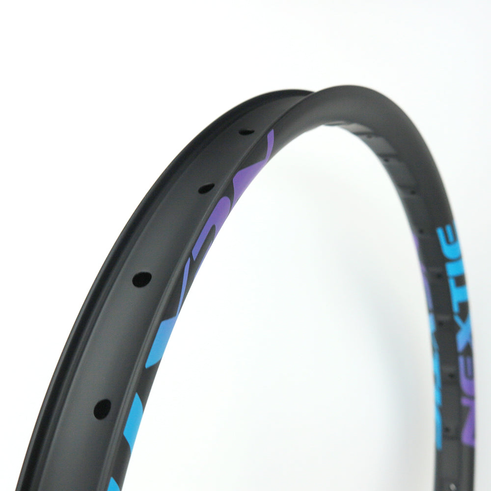 NXT27CD50 Crocodile 27.5" +size 50mm 32H hiilikuitukehä