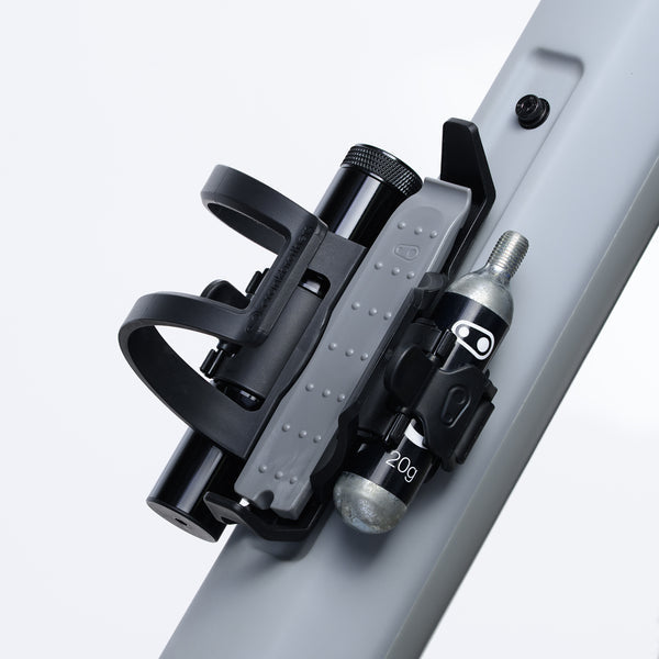 Crankbrothers Multi-tool SOS BC18 - verktygssats och sidoladdningsflaskbur