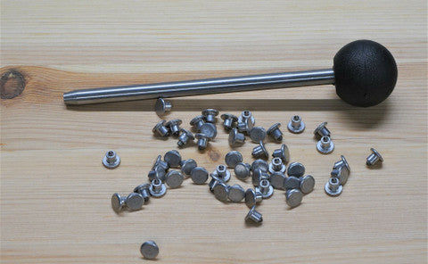 Irtonastat 100 kpl ja nastatyökalu