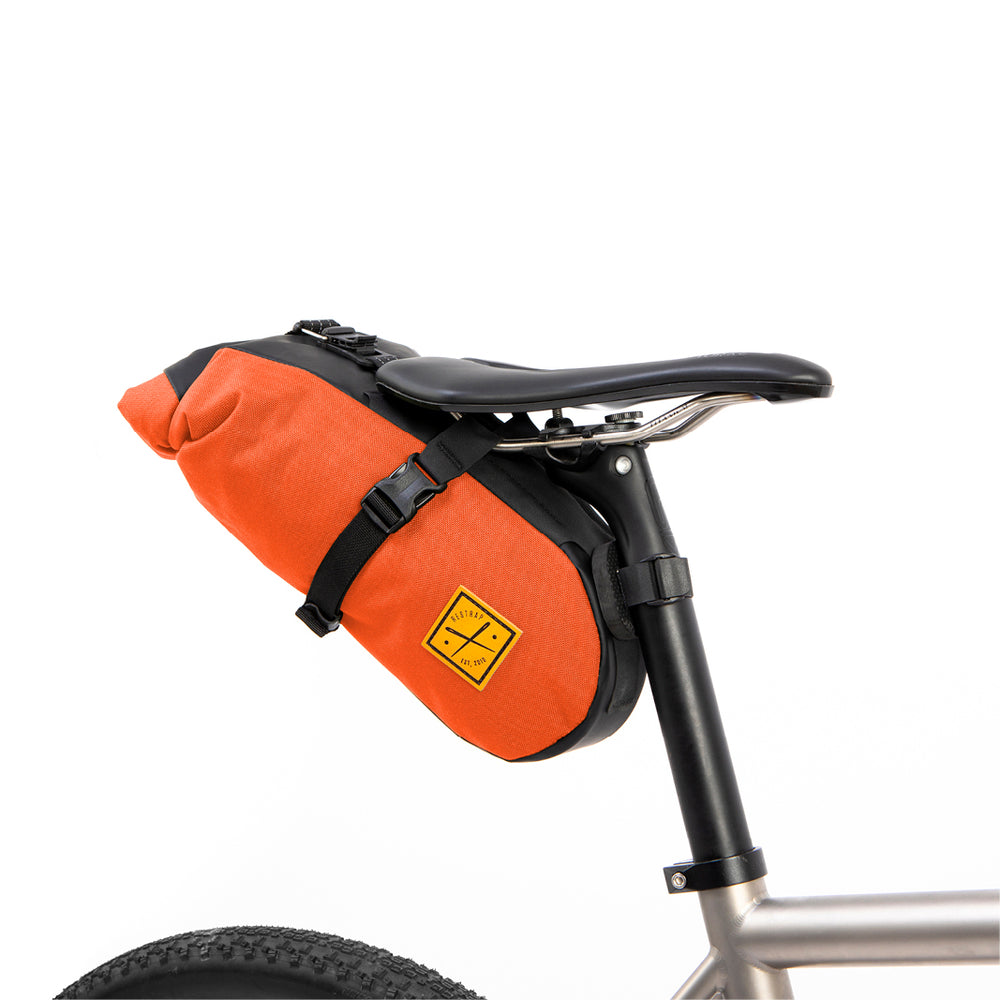 Restrap Saddle Pack - satulalaukku 4,5 L